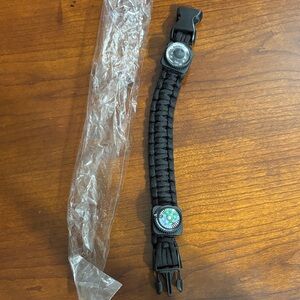 survival bracelet w/thermometer and compass NWT